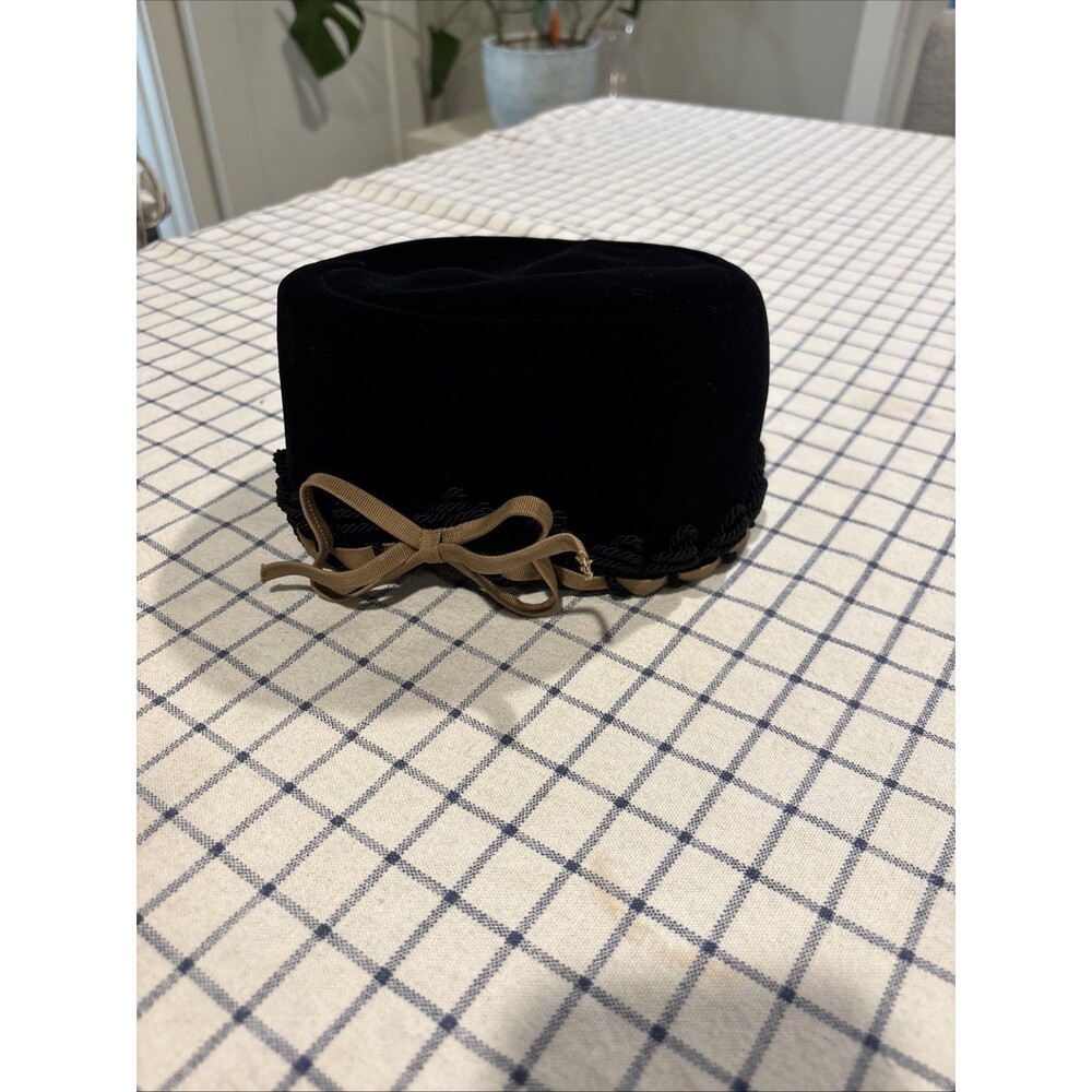 Vintage Desi of New York Black Velvet Hat Approx 7" Diameter